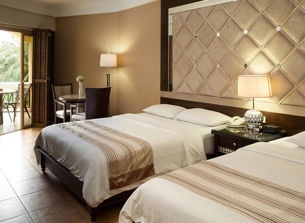 Henann Regency Resort And Spa Balabag  Екстер'єр фото Deluxe Room